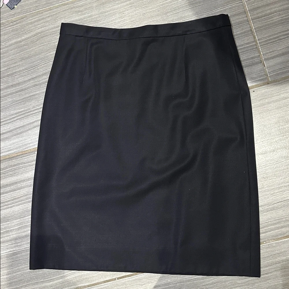 Escada by Margaretha Ley Navy Wool Skirt – Made in Germany, Size 36 - Picture 7 of 8